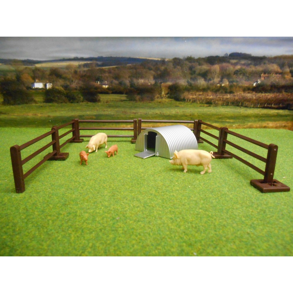 Britains 1:32 Pig Pen Set Pigs Arc & Fence - One32 Farm Toys And Models