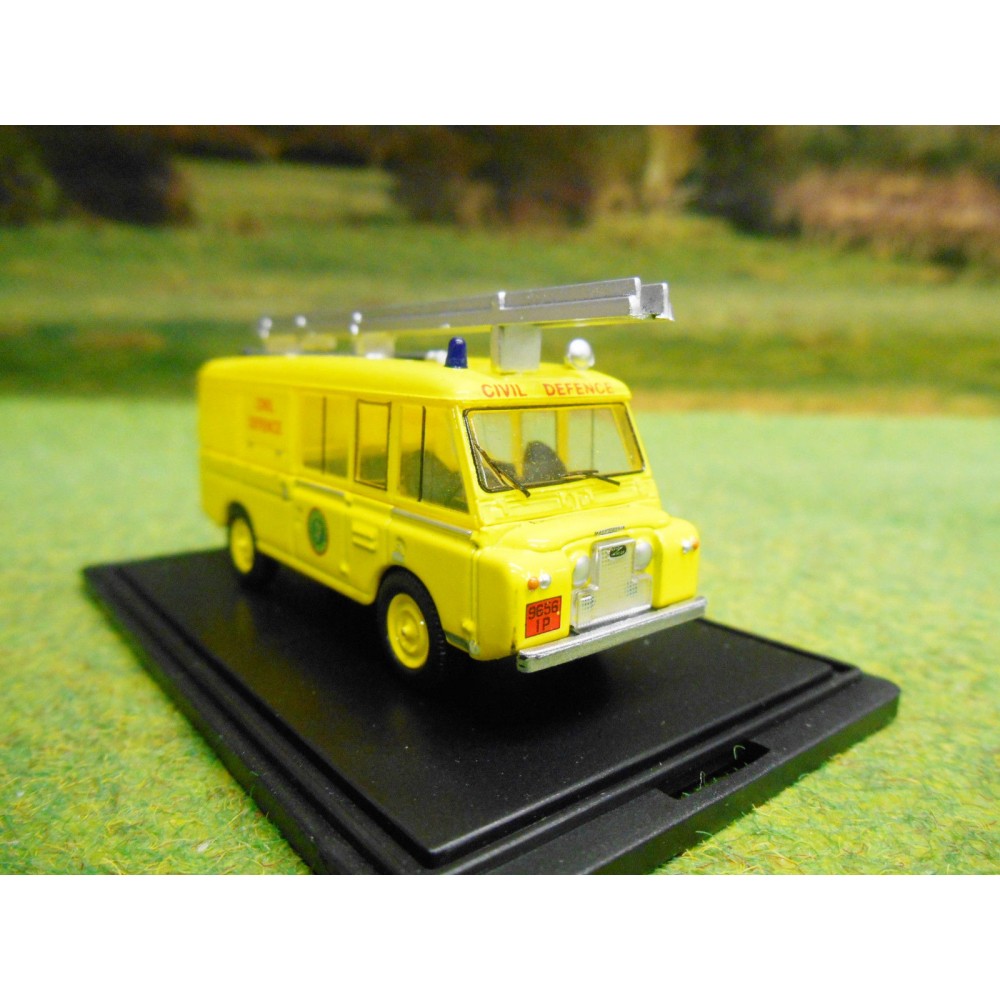 OXFORD 176 LANDROVER FT6 CARMICHAEL FIRE APPLIANCE CIVIL DEFENCE