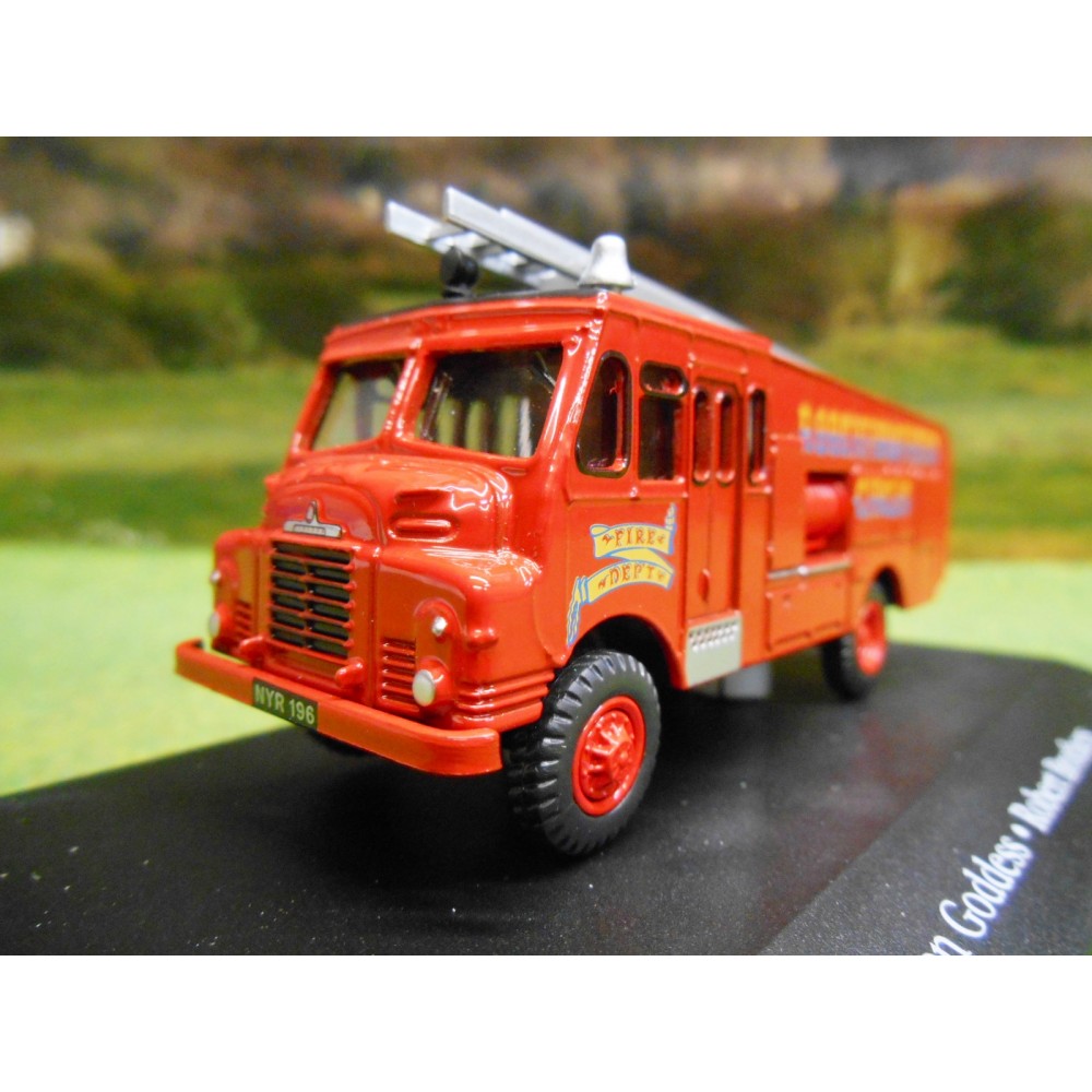 ATLAS 1:76 BEDFORD GREEN GODDESS FIRE ENGINE ROBERT BROTHERS CIRCUS ...