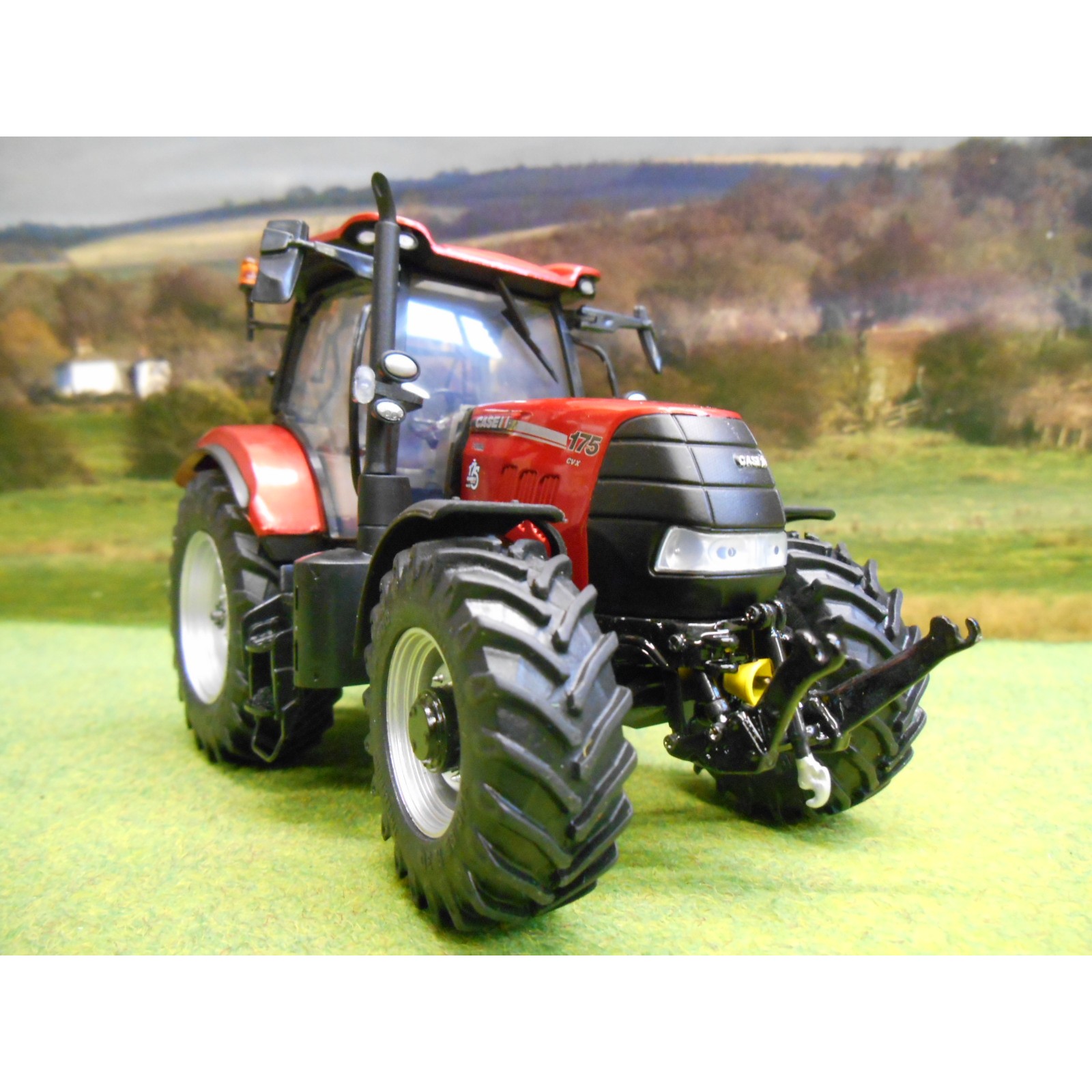 UH 5261 Case IH Puma 175 CVX UNIVERSAL HOBBIES