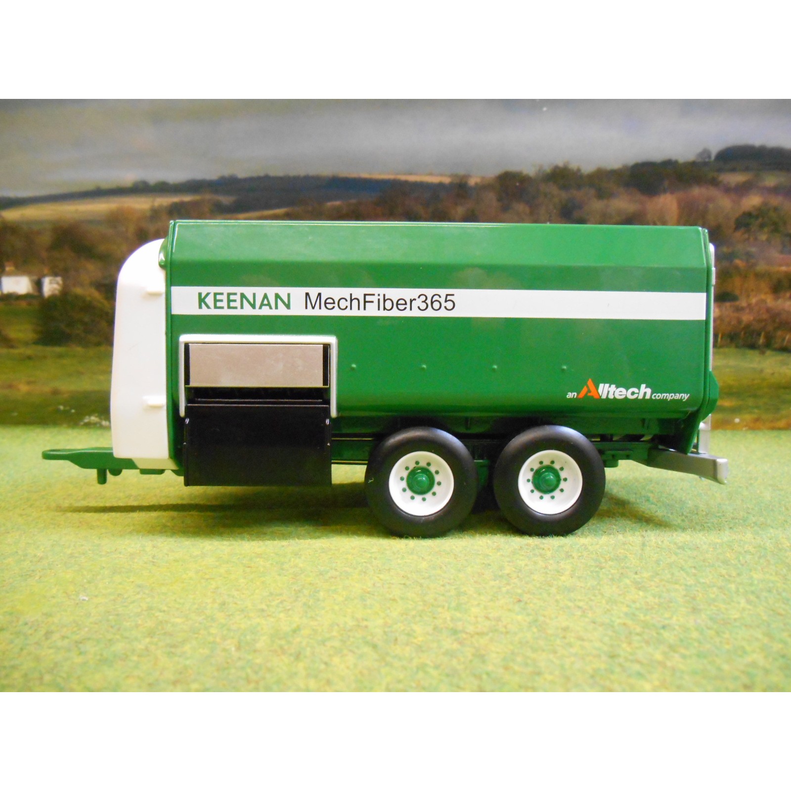 Keenan Trailer Mechfiber 365 Carro Miscelatore Green White BRITAINS 1:32 LC43197