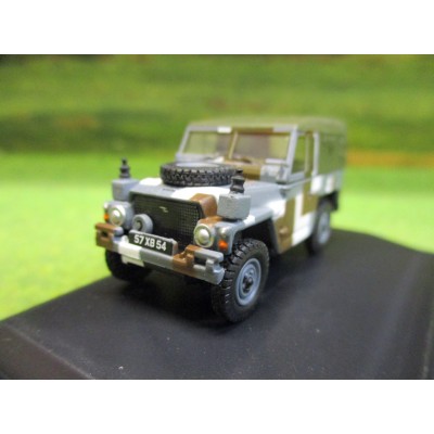 OXFORD 1:76 LANDROVER 1/2 TON LIGHTWEIGHT BERLIN SCHEME