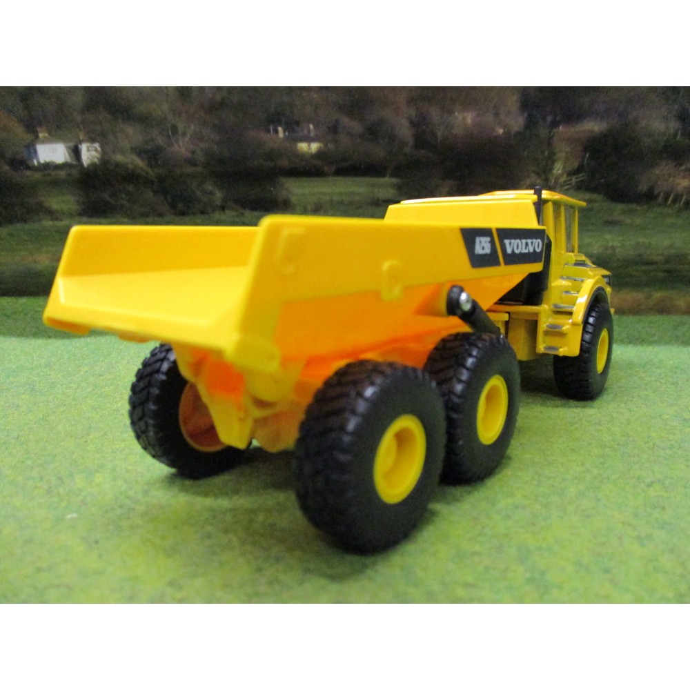 BURAGO 1/50 VOLVO A25G ARTICULATED DUMP TRUCK - One32 Farm toys and models