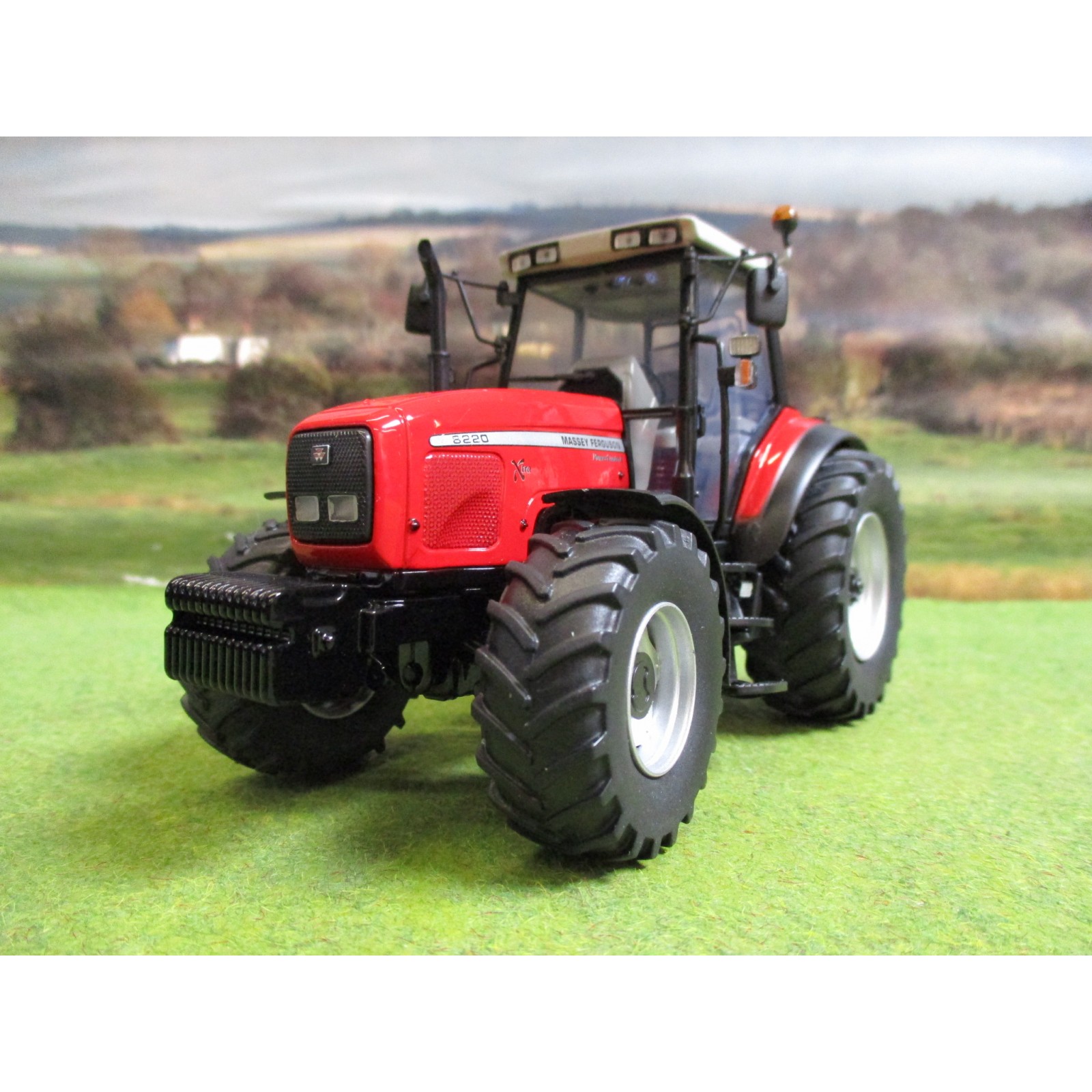 Massey Ferguson - tracteur + herse - 1:32