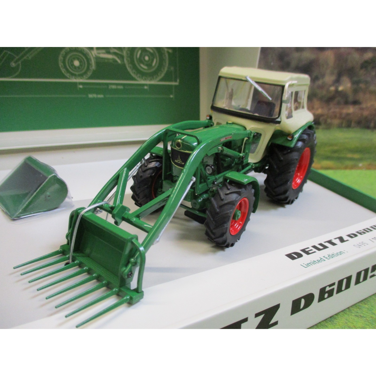 Universal Hobbies 1/32 Scale Deutz Fahr D60 05 - 2 WD with Front Loader  Tractor Diecast Replica UH5254