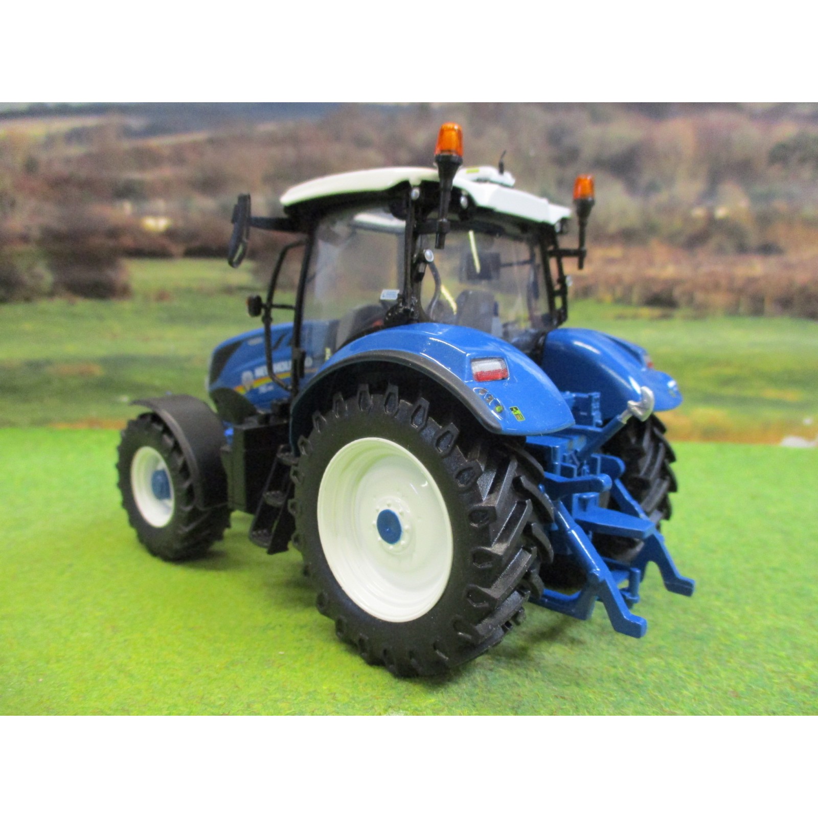 自動車 New Holland Heritage Blue Edition 1/32 1/32 New Holland T6.180 