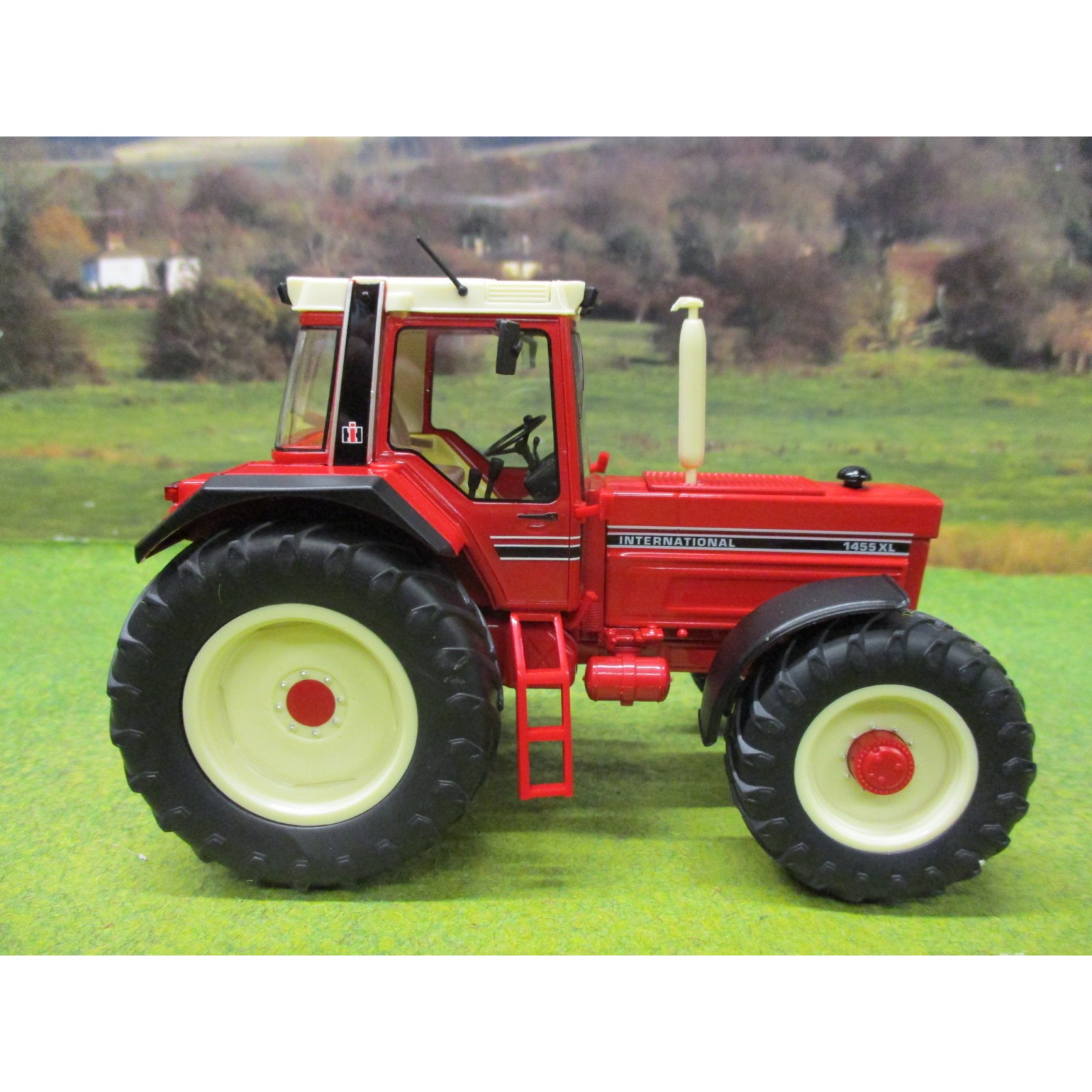 WIKING Tracteur international IHC 1455XL 1/32 Miniature : 7852