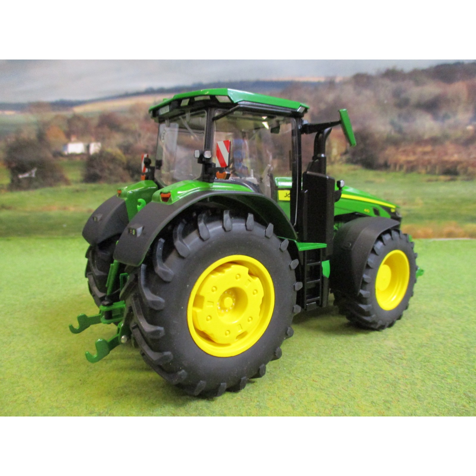 WIKING 1:32 JOHN DEERE 8R 410 4WD TRACTOR