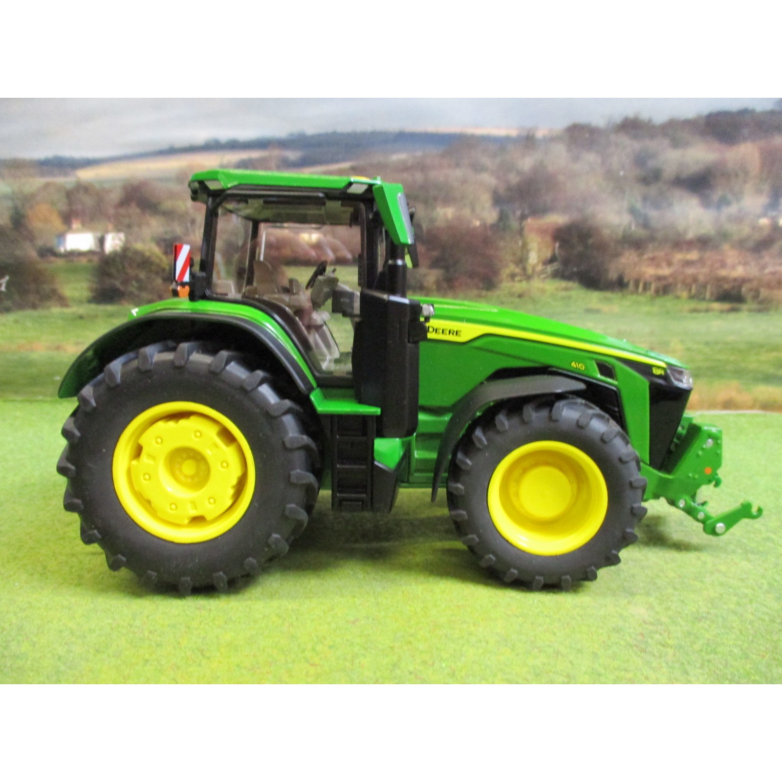 WIKING 1:32 JOHN DEERE 8R 410 4WD TRACTOR