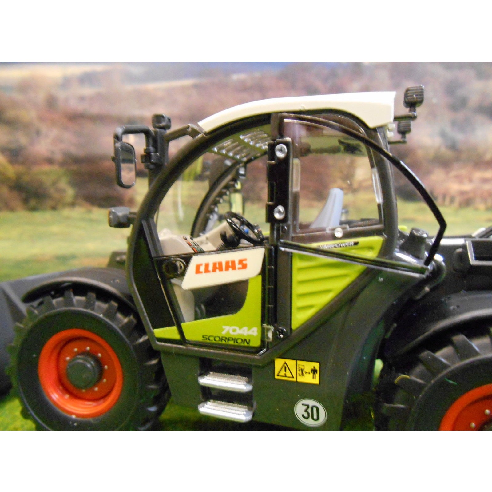 WIKING 1:32 CLAAS SCORPION 7044 TELEHANDLER